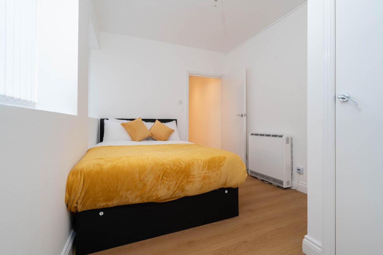 Two Bedroom Apartment-One Choice Stays- Jewellery Quarter Бирмингам Екстериор снимка